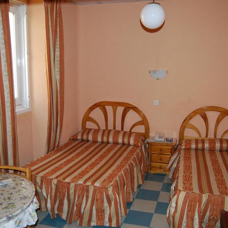 Hostal La Perla Asturiana Madrid Dış mekan fotoğraf