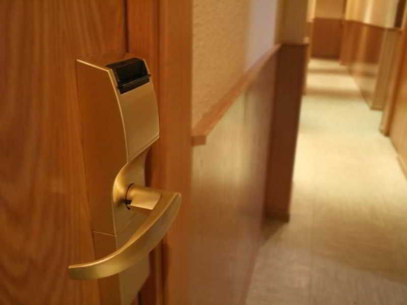 Hostal La Perla Asturiana Madrid Dış mekan fotoğraf