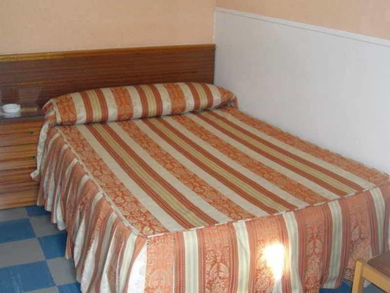 Hostal La Perla Asturiana Madrid Dış mekan fotoğraf
