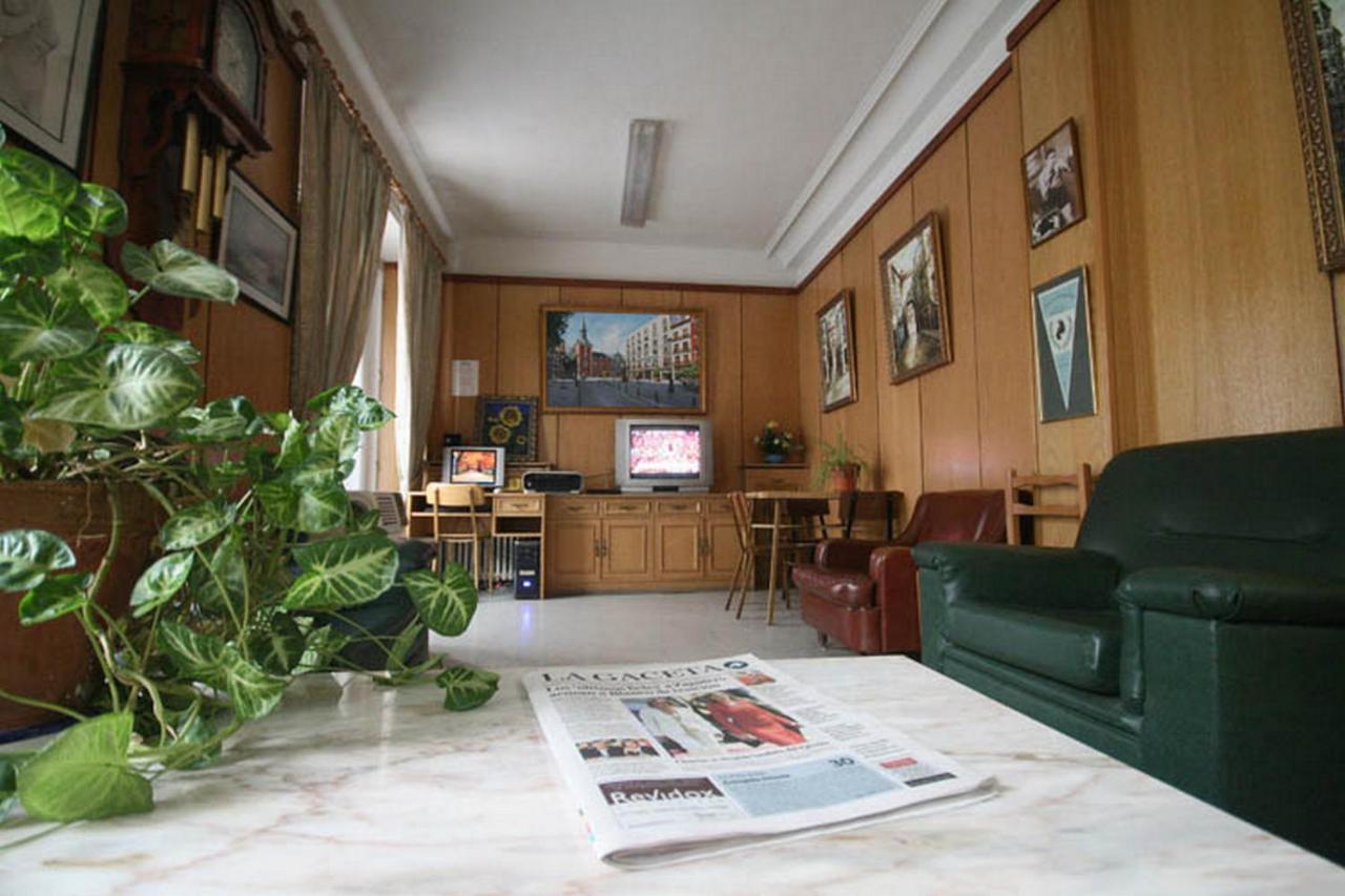 Hostal La Perla Asturiana Madrid Dış mekan fotoğraf